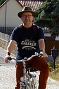 Pfarrer Bernhard Halver radelte frisch voran (R. Englert)