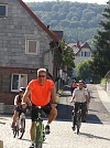 Radler aller Generationen waren bei der Pilger-Radwanderung dabei (Foto: R. Englert)