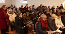 Die Kantorei unterstützt den Gesang der Gemeinde (Foto: Regina Englert)