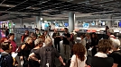 Ein Ständchen am Frankfurter Flughafen  (Foto: M. Kremzow )