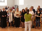 Der Projektchor unter Leitung von Martina LÜbbecke (Foto: R. Englert)