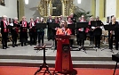 Margarita Yeromina moderiert - Chor und Flötenkreis im Bild (Foto: R. Englert)