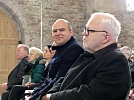 Der Ellricher Bürgermeister Henry Pasenow freut sich mit seiner Gemeinde (Foto: R. Englert)