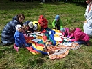 Die Kinder sind aktiv - Kindergottesdienstteil (Foto: N. Flaemig)