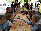 Armbänder aus Leder herstellen (Foto: R. Englert)