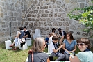 Entspannen im Schatten mit der Jugendkirche (Foto: M. Schwarze)