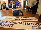 Eines unserer Banner wird dauerhaft hier bleiben - wir hinterlassen Spuren (Foto: R. Englert)