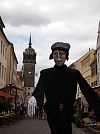 Wir segeln durch die Stadt zur Schlosskirche (Foto: R. Englert)