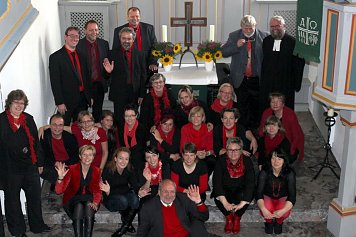 nach dem Gottesdienst in Obershausen (Foto: Michael Bornschein)