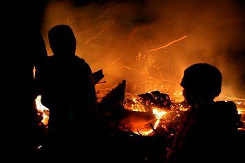 anschließendes Osterfeuer in Obersachswerfen (Foto: Klaus Rödiger)