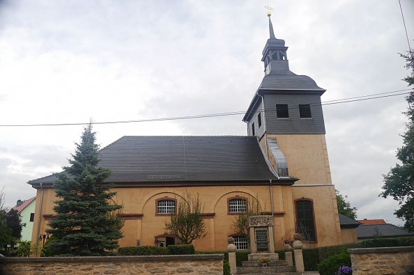 Kirche in Uthleben (Foto: Chr. Wiesemann)