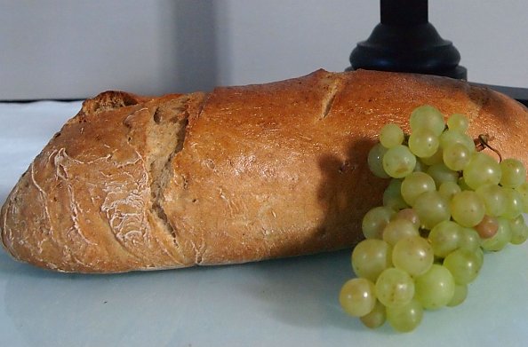 Brot und Wein (Foto: R. Englert)