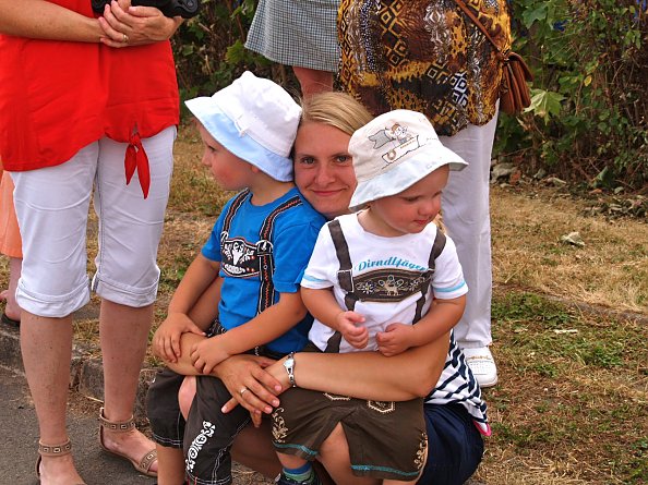 Besucher Sommerfest (Foto: Wegner)