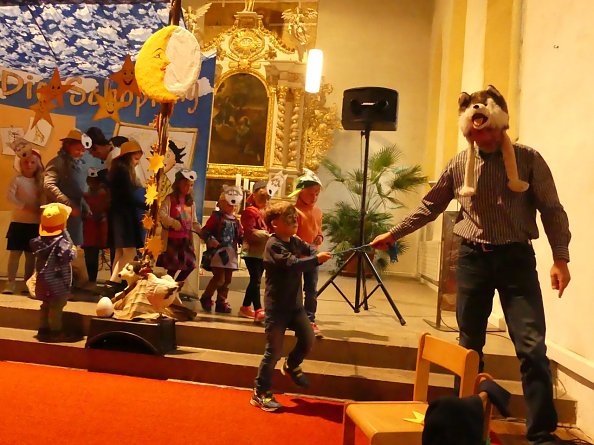 Mit dem Husky-Papa unterwegs (Foto: R. Englert)