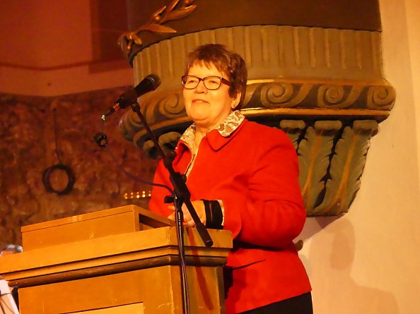 Landesbischöfin Ilse Junkermann in der Jugendkirche  (Foto: R. Englert)