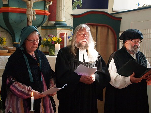 Pfarrer Nitz und Familie Fromm in Wallrode (Foto: R. Englert)