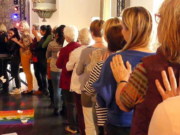 Der Engelsegen beim Oasentag für Frauen (Foto: R. Englert)