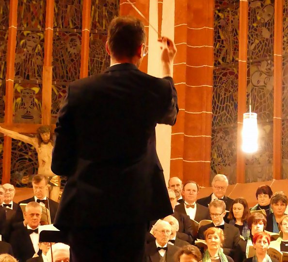 Nordhäuser Kantorei mit Michael Kremzow (Foto: R. Englert)