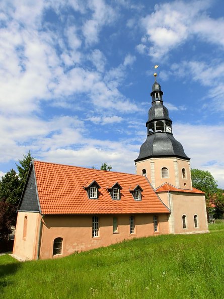 Die Kirche in Urbach (Foto: Th. Ahlhelm)