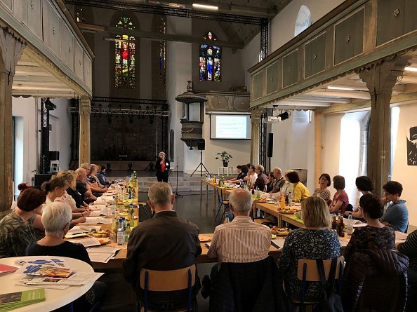 In großer Runde ging es um die Umsatzsteuer (Foto: A. Schwarze)