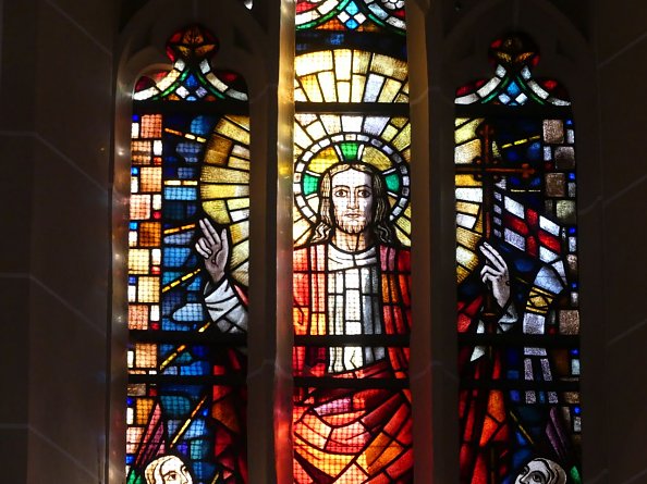 Fenster in der Herzschlag Jugendkirche Nordhausen (Foto: R. Englert)