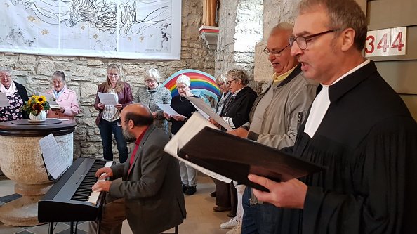 Projektchor in Sollstedt am Reformationstag  (Foto: Regina Englert)