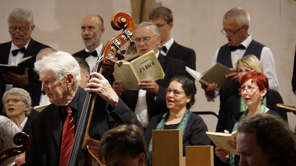 Kantorei und Orchester (Foto: Hauke Meinhold)