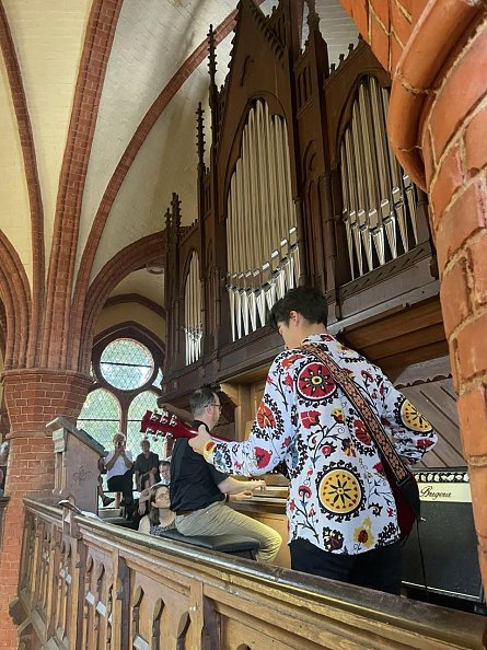 Orgel & E-Gitarre in Görsbach (Foto: Gemeinde Görsbach)