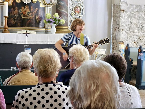 Ausstellungseröffnung in Woffleben (Foto: R. Englert)