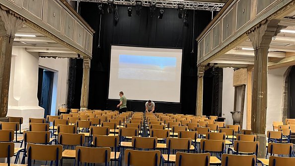 Jugendkirche wird Kinosaal (Foto: S. Ewald )