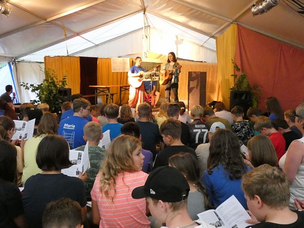 Handwerker im Camp (Foto: F. Tuschy)