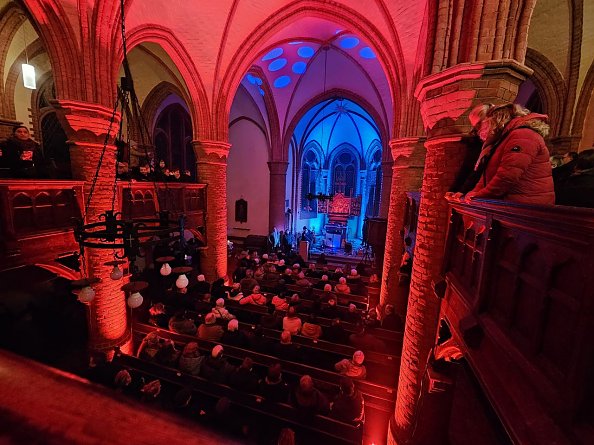 Die Kirche rockt (Foto: Regina Englert)