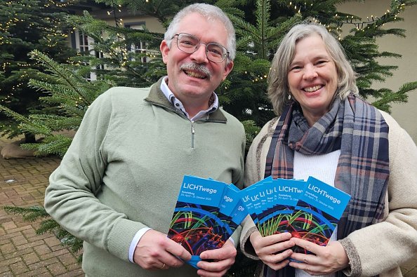 Superintendent Andreas Schwarze und Pfarrerin Sabine Wegner (Foto: Regina Englert)