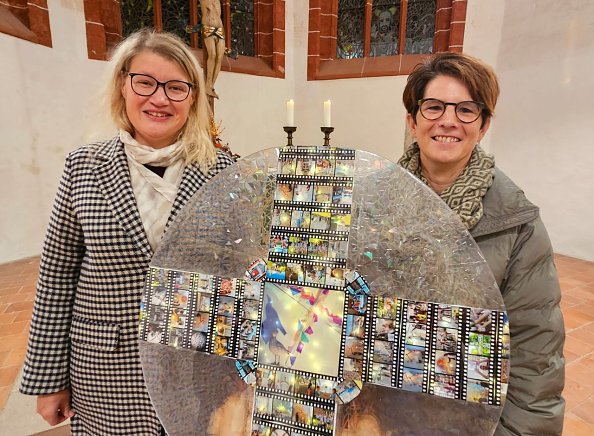 Dana Winter, Vorstandsvorsitzende des Ökumenischen Kindergartens e. V. und Elke Gulden, Mitglied im Vorstand  (Foto: Regina Englert)