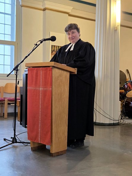 Superintendentin Steffi Wiegleb (Kirchenkreis Bad Frankenhausen-Sondershausen) predigte in Nordhausen-Salza. (Foto: Ralf R&uuml;diger)