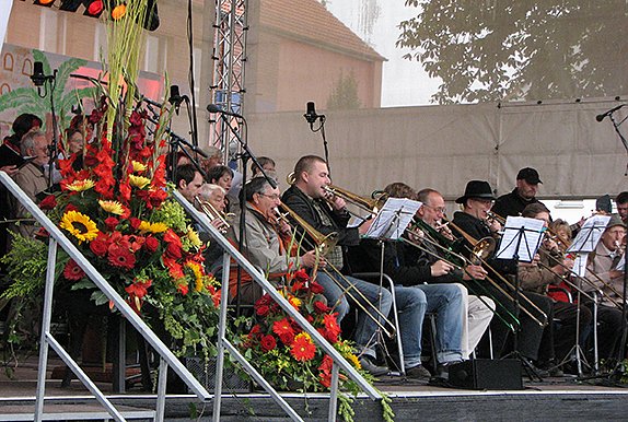 Einstimmung mit den Bläsern (Foto: Christiane Wiesemann)