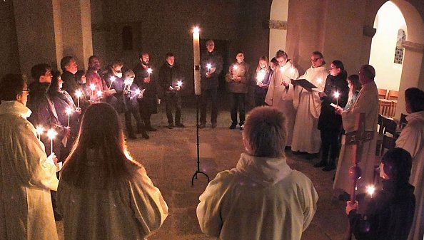 Osternacht in der Basilika Münchenlohra (Foto: E. Seifert)