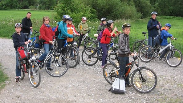 Konfi-Radtour, Pause auf dem Weg nach Ellrich (Foto: Claus Conrad)