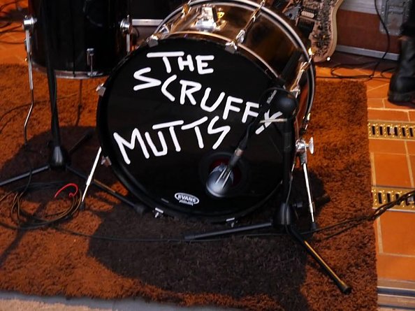 Benefizkonzert der Scruffy Mutts (Foto: M. Görk)